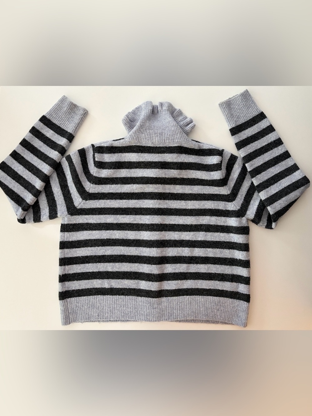Anthropologie Maeve Ainsley Ruffle-Collar Cardigan Sweater Gray Blue size XL - Picture 11 of 13